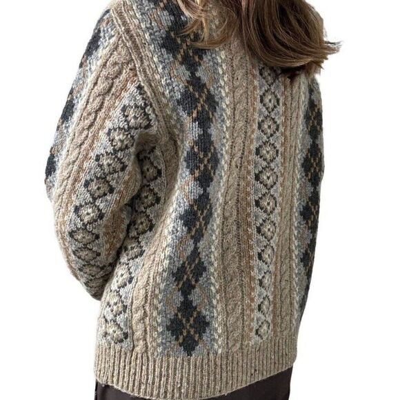 Vintage Brooks Brothers Hand Knit 100% Wool Brown Chunky Cable Crew Sweater Sz S - Picture 4 of 8